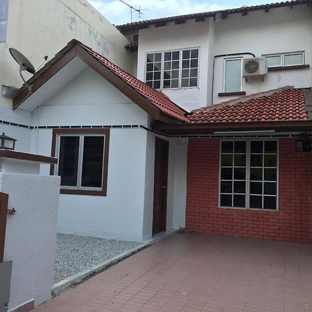 Rb Double Storey Bandar Tasik Selatan Homestay Kuala Lumpur Exteriör bild