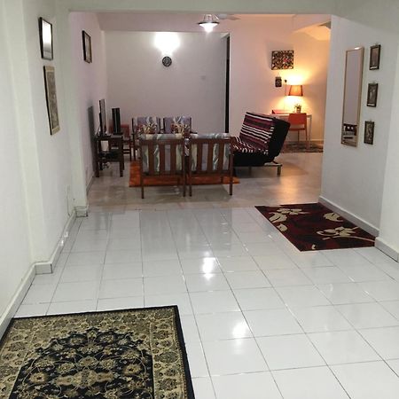 Rb Double Storey Bandar Tasik Selatan Homestay Kuala Lumpur Exteriör bild