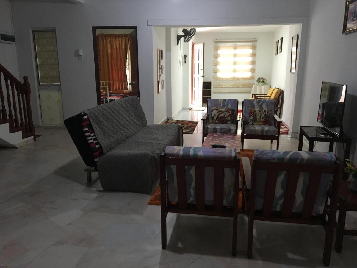 Rb Double Storey Bandar Tasik Selatan Homestay Kuala Lumpur Exteriör bild