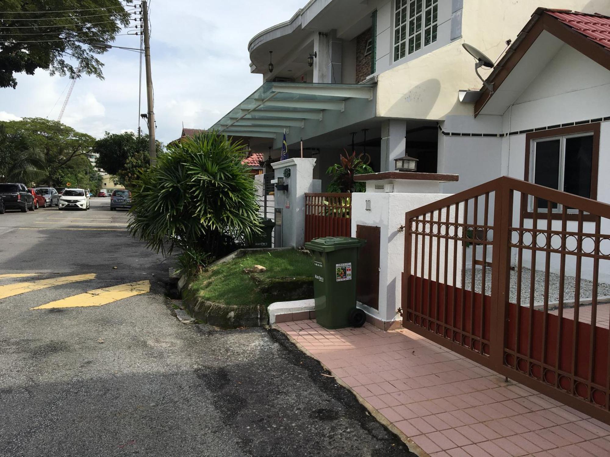Rb Double Storey Bandar Tasik Selatan Homestay Kuala Lumpur Exteriör bild